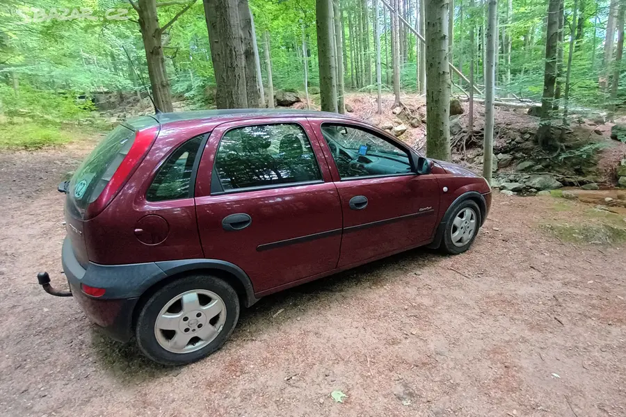 Opel Corsa 1.2 16V - najeto 108.000 km - fotka 3