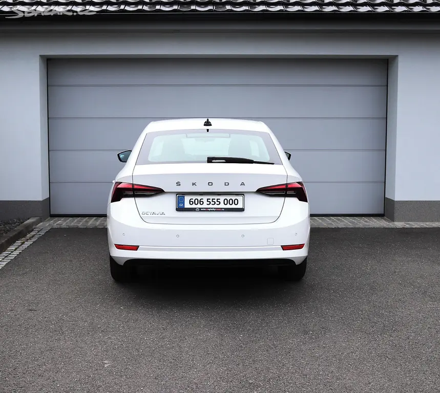 ŠKODA OCTAVIA 4 TDi - AUTA na splátky BEZ registrů - fotka 5