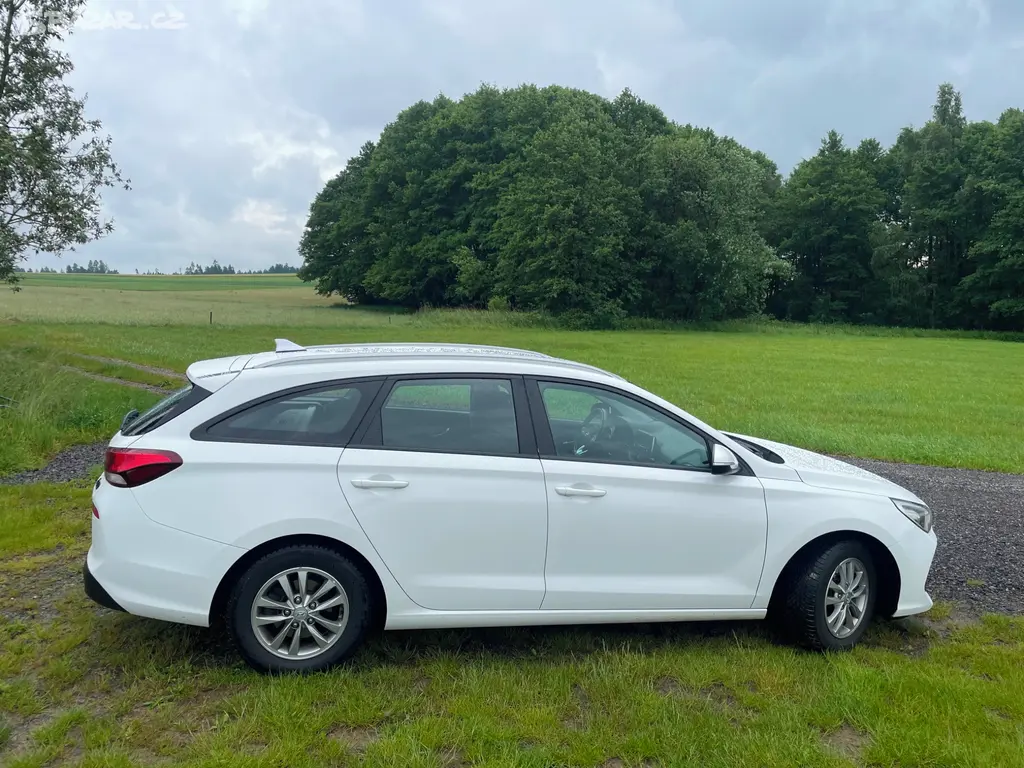 Hyundai i30 2019 - fotka 3