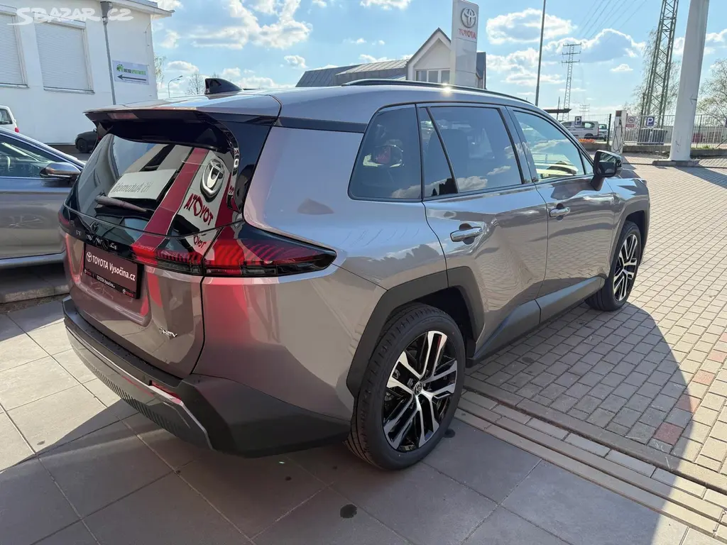 Toyota Rav4, 2.5PHEV 309PS4x4 ExecutiveSky - fotka 4