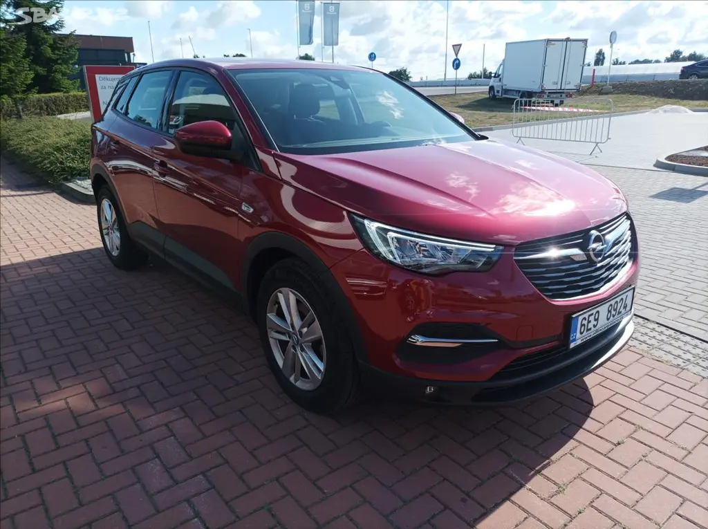 Opel Grandland X, 1,2 Turbo - fotka 5