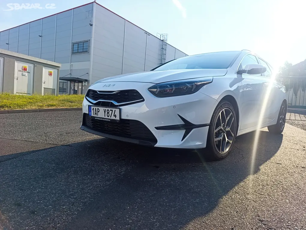 KIA CEED 2025/10 - fotka 3
