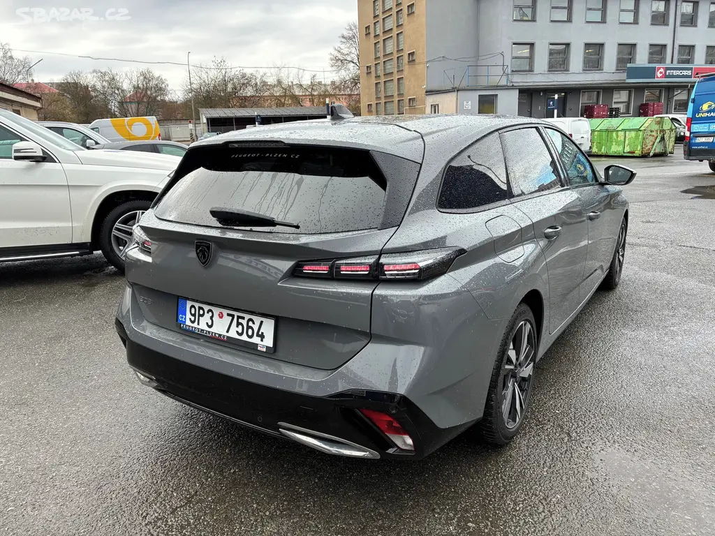 Peugeot 308, SW ALLURE 1.2 PureTech 130 MAN - fotka 4