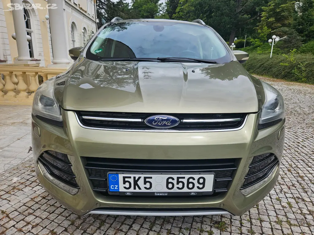 Ford Kuga 2.0 TDCi 120 kW aut. 4x4 m[telefon skryt] km - fotka 5