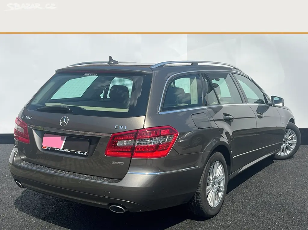 MERCEDES-BENZ W212 E300d V6 ELEGANCE Max.výbava - fotka 3