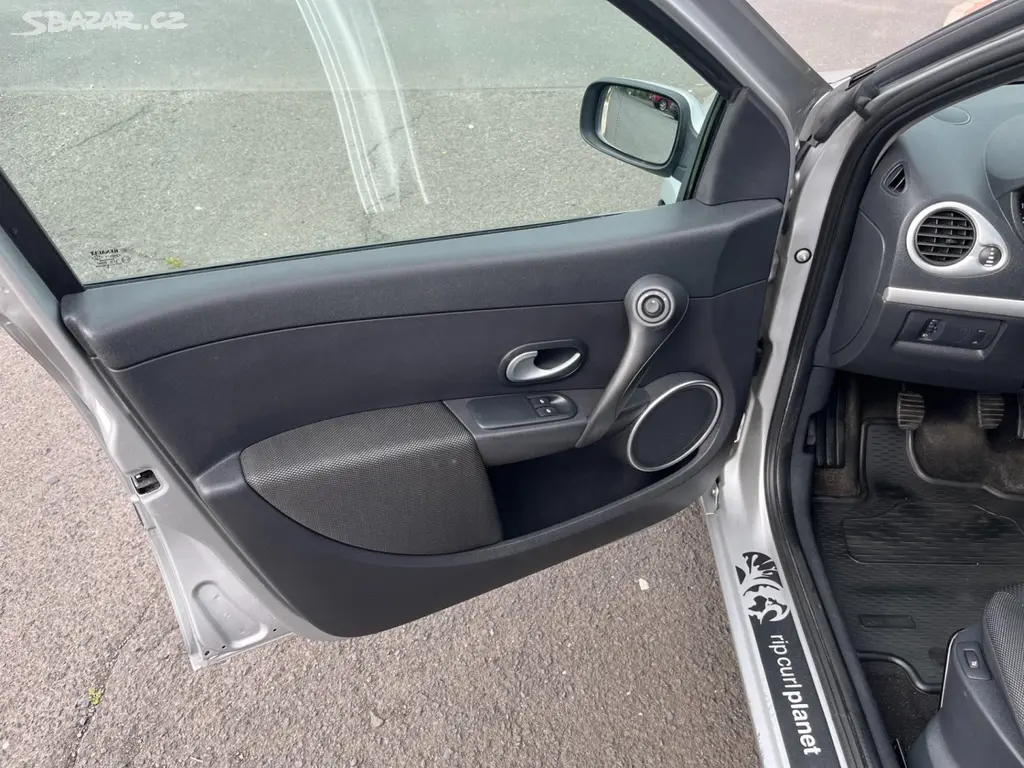 Renault Clio, 1.2 dobrý stav - fotka 5
