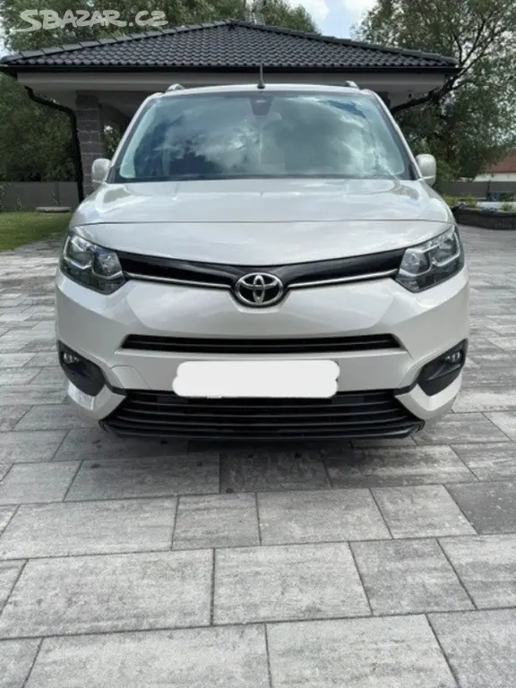 TOYOTA PROACE CITY VERSO 1.5 D-4D 130 k FAMILY - fotka 3