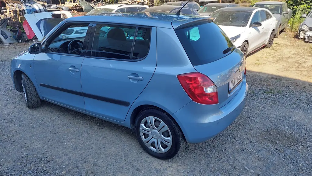 Škoda Fabia II 1.2TSi 63kw Facelift R.V.05/2011 - fotka 6