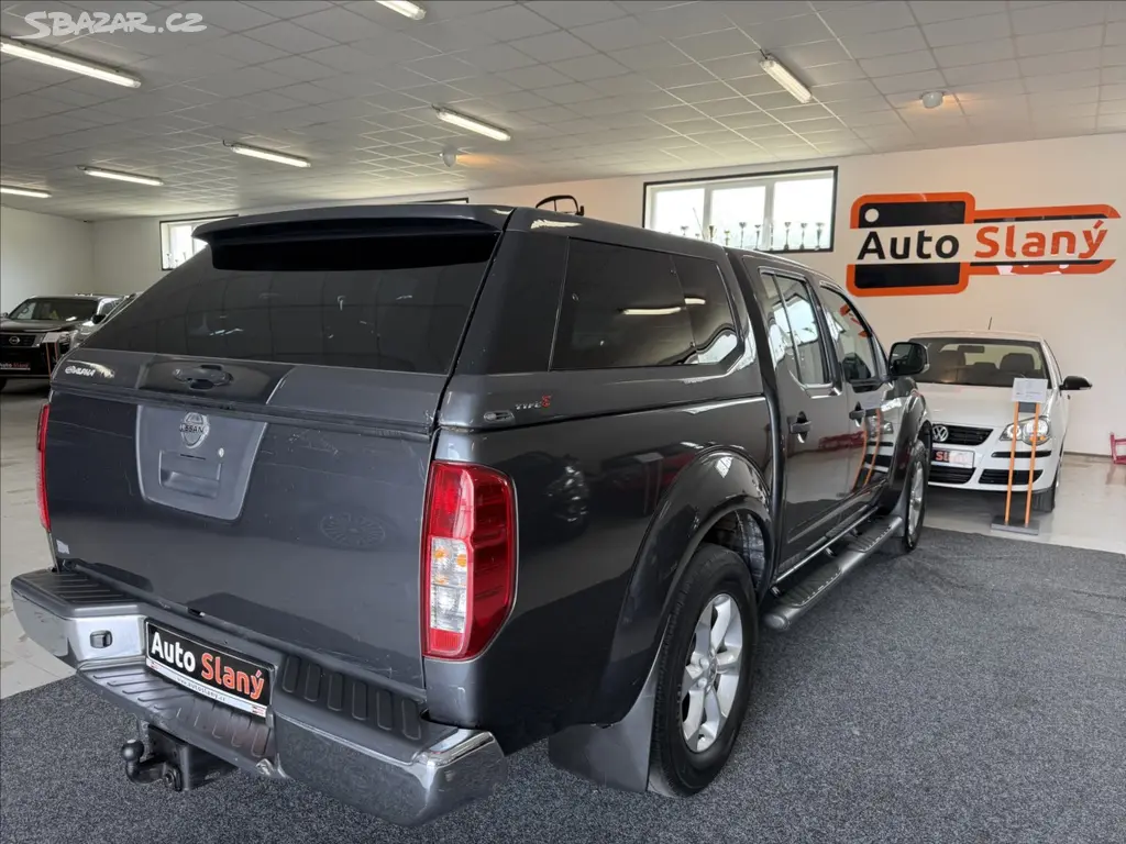 Nissan Navara, 2,5 dCi 140kW,Hardtop,po servi - fotka 5