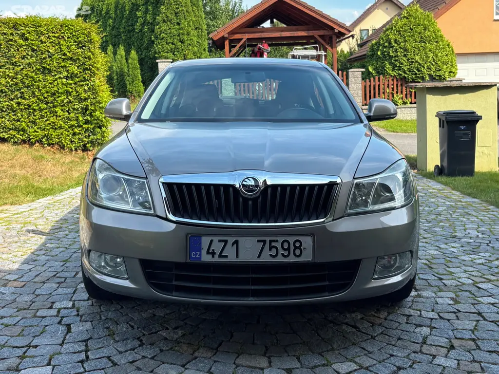 Škoda Octavia II, 1.6 TDI, 77 kw, 221 000 km - fotka 3