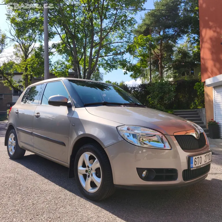 Škoda Fabia 1.2HTP poctivých 27600km po 1.majiteli - fotka 4