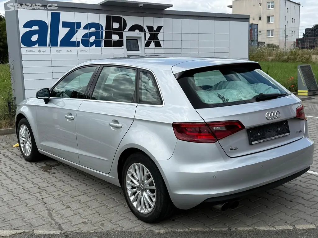AUDI A3 SPORTBACK 1.4 TFSI 90KW 2013 XENONY - fotka 5