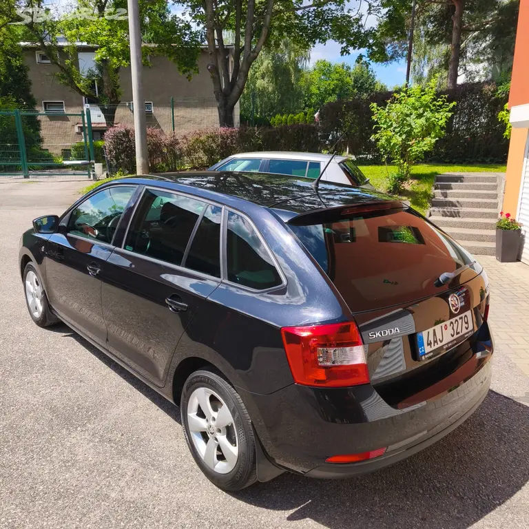Škoda Rapid spaceback 1.2 TSI, poctivých 184tkm - fotka 5