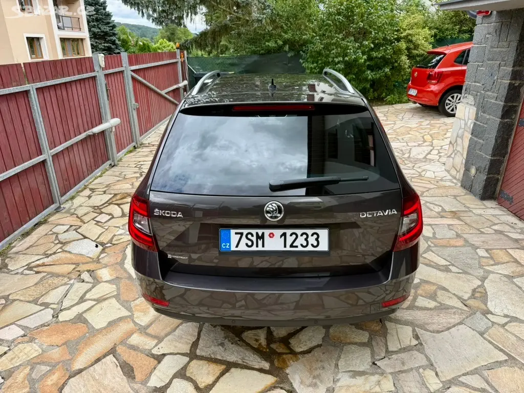 Škoda Octavia, 1.6 TDI 85KW DSG LED VIRTUAL - fotka 5