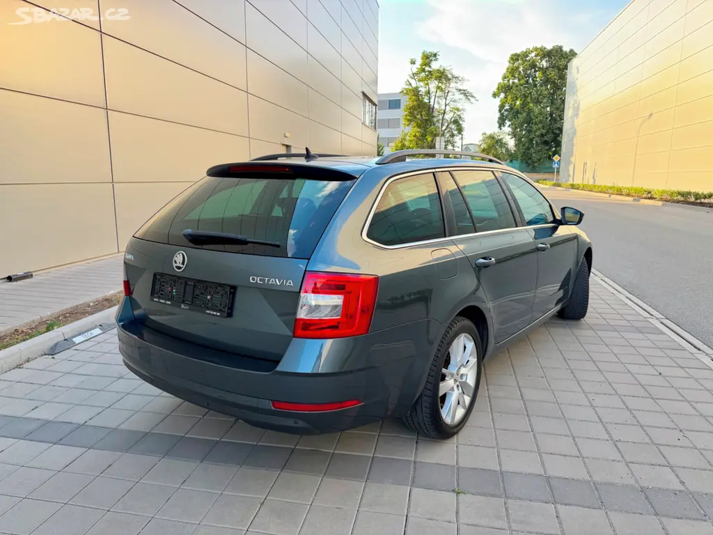 ŠKODA OCTAVIA III 1.5 TSI 110KW FAC STYLE 90tis km - fotka 3