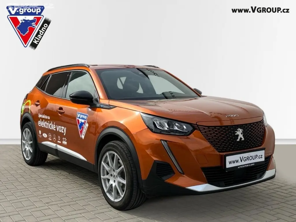 Peugeot 2008, e-ALLURE elektro dojezd 320 Km