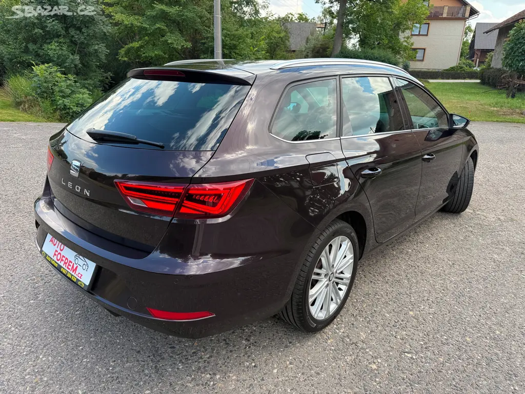 Seat Leon st 1.5 tsi 110 kW xcellence led top stav - fotka 4