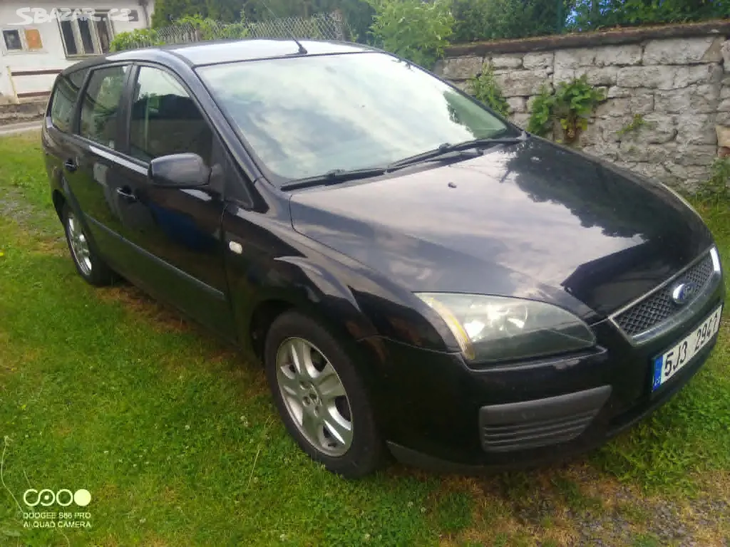 Ford Focus 1,6 tdci 2005 - fotka 3
