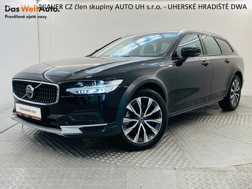 Volvo V90, B4 AWD Cross Country