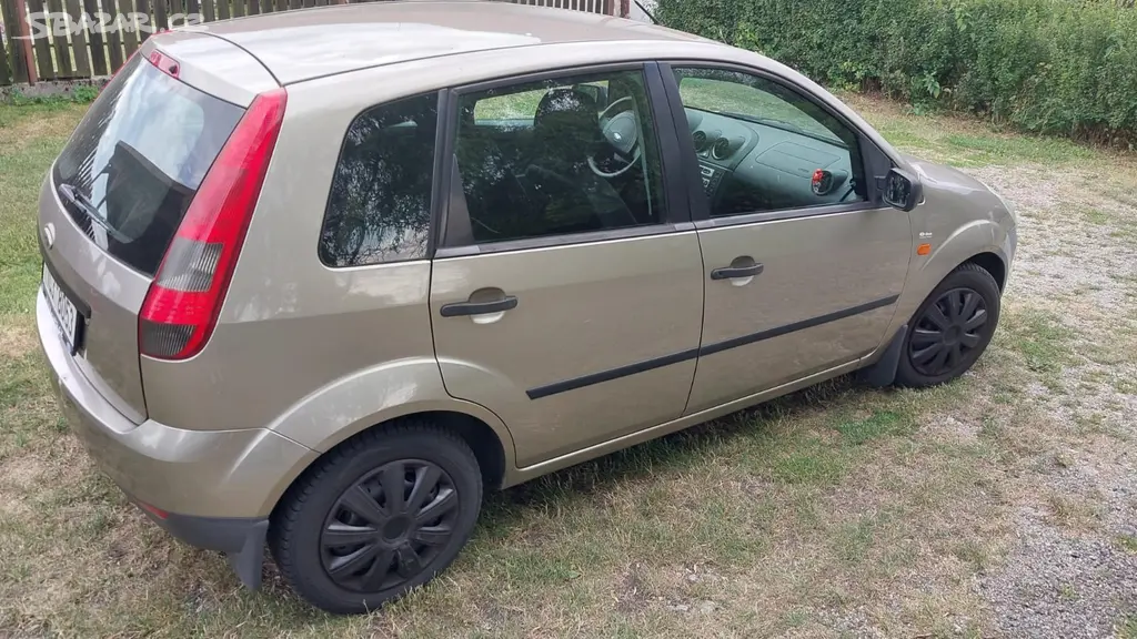 FORD FIESTA 1.3 DURATEC 8V 9A 2004 - fotka 3