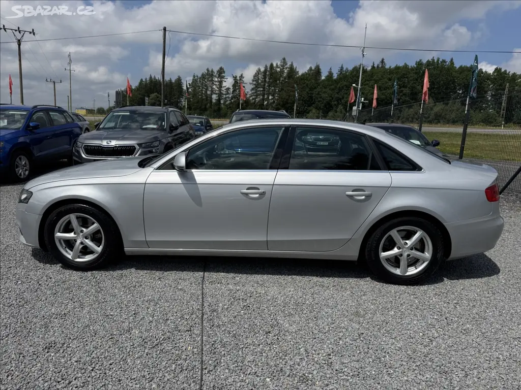 Audi A4, 2,0 TDI 105 KW XENON SERVISK - fotka 4