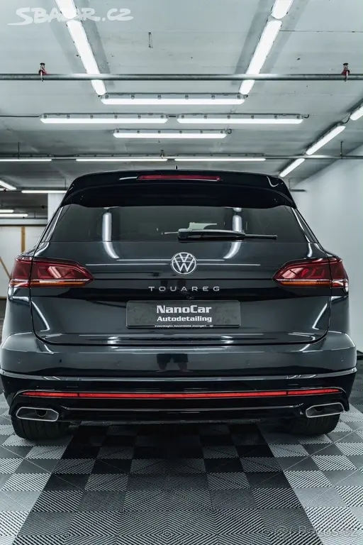 Volkswagen Touareg 3,0 TDi R Line BLACK STYLE MA - fotka 6