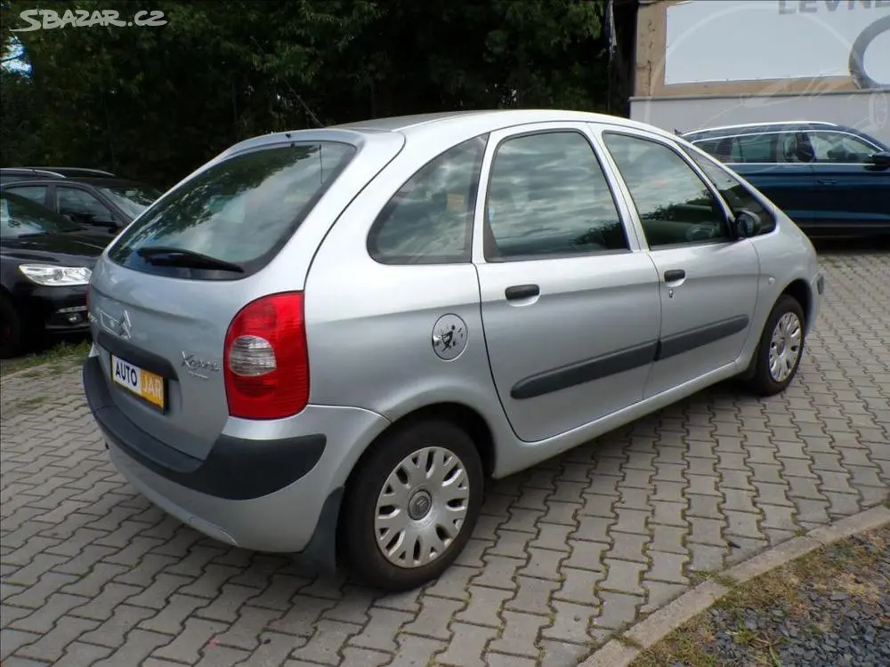 Citroën Xsara Picasso 1,8 16V - fotka 3