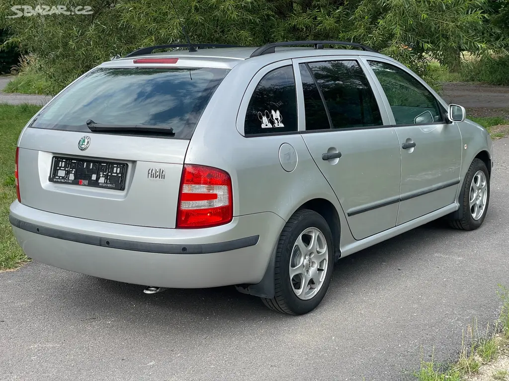 Škoda Fabia 1.4 Combi benzin - fotka 5