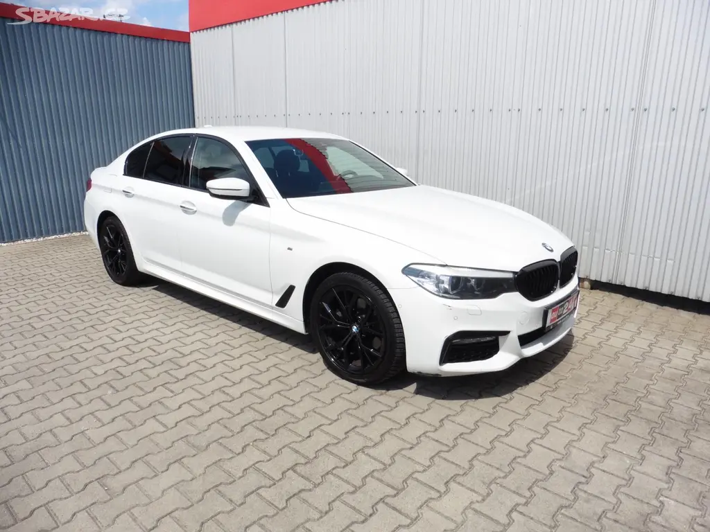 BMW Řada 5, 520d xDrive M-Paket Navi - fotka 2