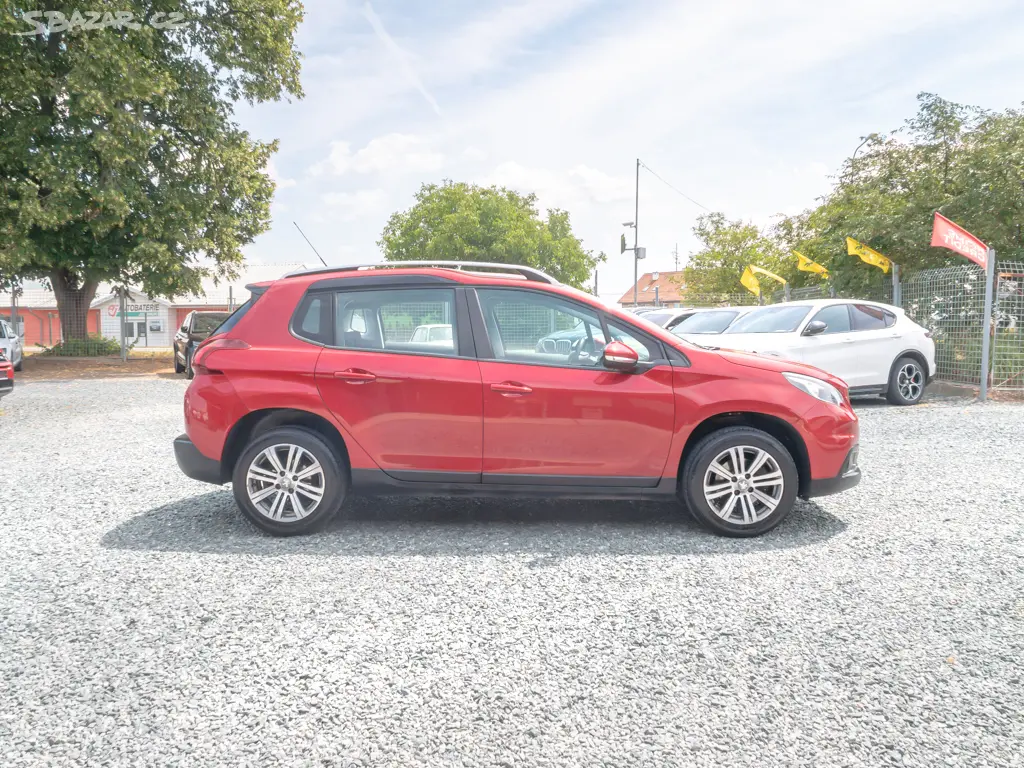 Peugeot 2008 ČR 1.2T 81KW 88.359KM - fotka 2