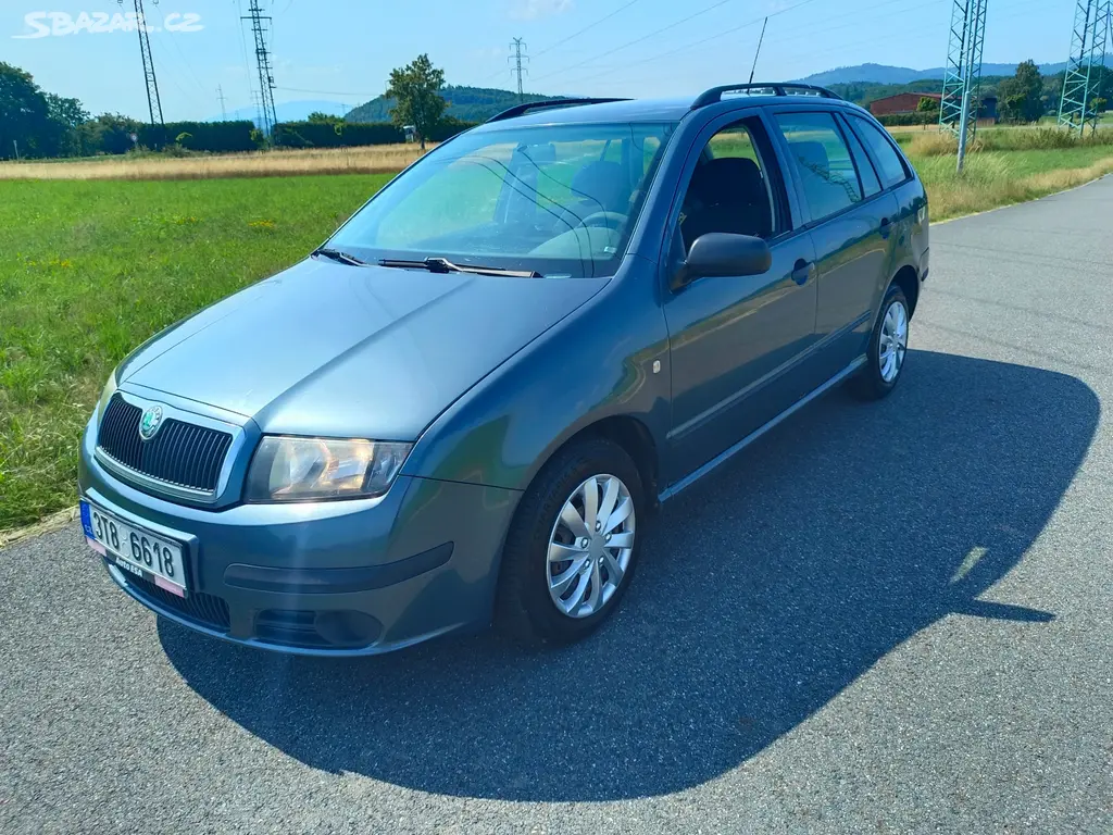 Škoda Fabia 1.2 HTP, STK 5/2027 - fotka 4