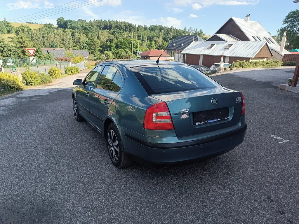 Škoda Octavia 1.6 85kw benzín - fotka 3