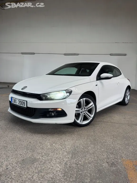 VW Scirocco R-Line