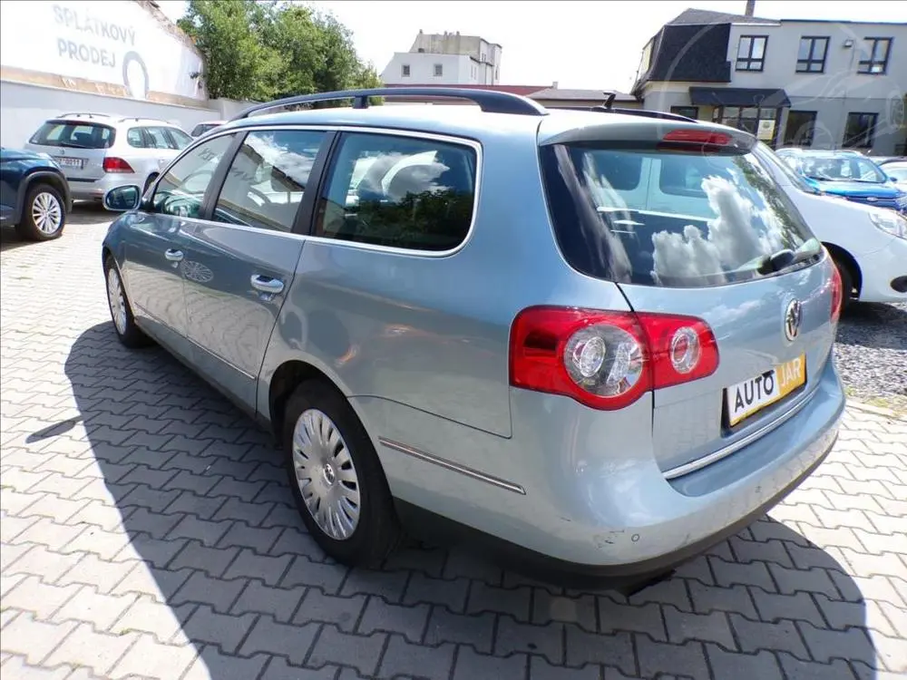 Volkswagen Passat 2,0 FSI - fotka 3