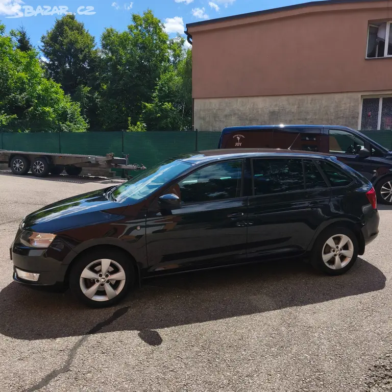 Škoda Rapid spaceback 1.2 TSI, poctivých 184tkm - fotka 3