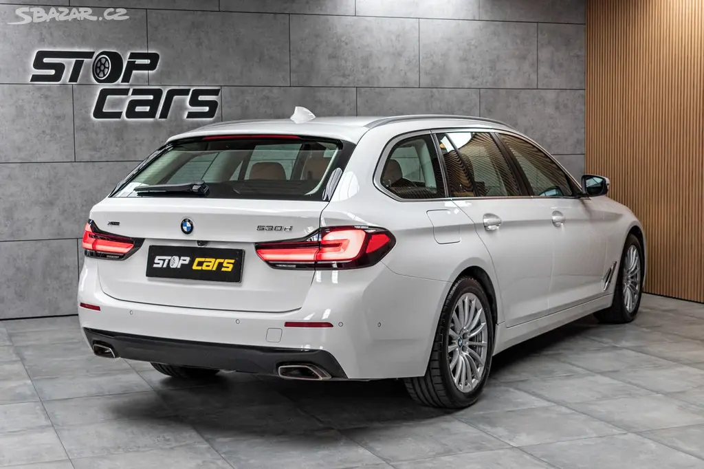 BMW Řada 5, 530d xDrive*TAŽNÉ*N.TOPENÍ*ČR - fotka 6