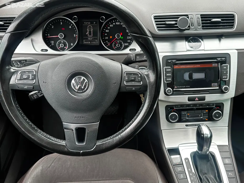 VW Passat B7 2.0TDi automat, r.2011, serviska - fotka 5