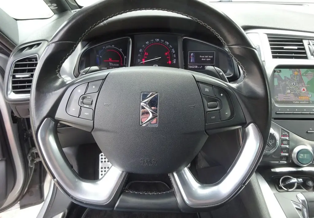 Citroën DS5 2.0 HDI r.v.-2013(120 KW) Hybrid - fotka 5