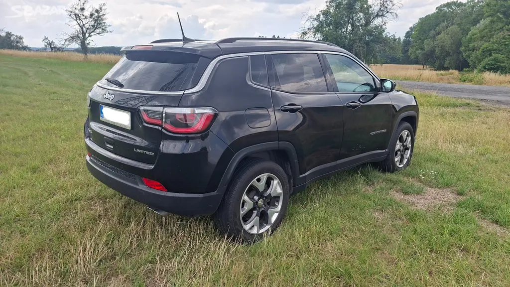 Jeep Compass 2.0 JTD 4x4 - fotka 2