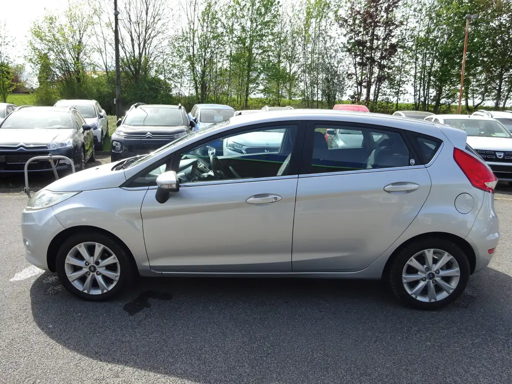 FORD FIESTA 1,4 i, BEZ KOROZE - fotka 4