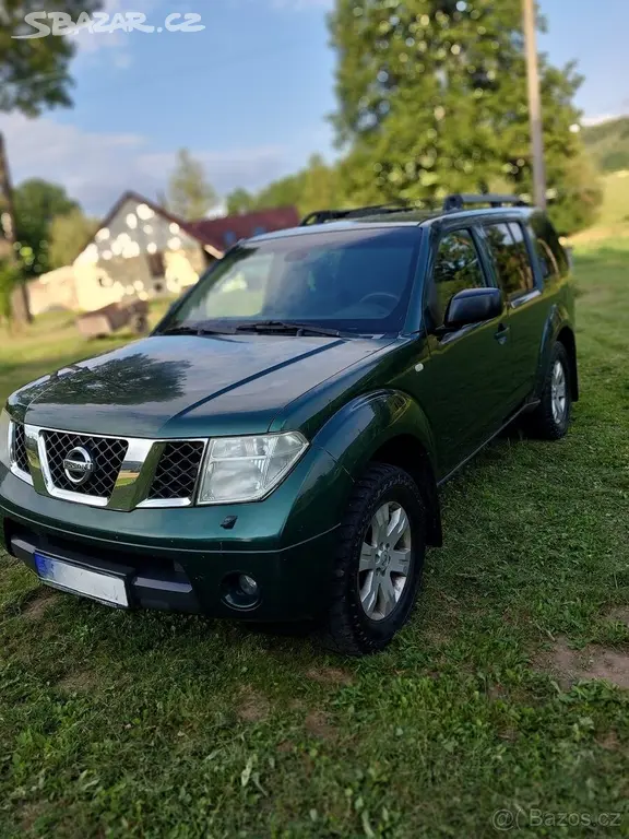 Nissan Pathfinder 2,5 4x4 - fotka 6