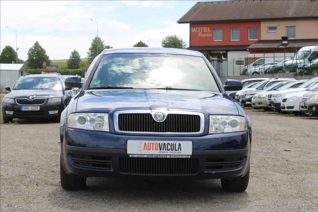 Škoda Superb, 1,8 T DIG.KLIMA, TAŽNÉ - fotka 2