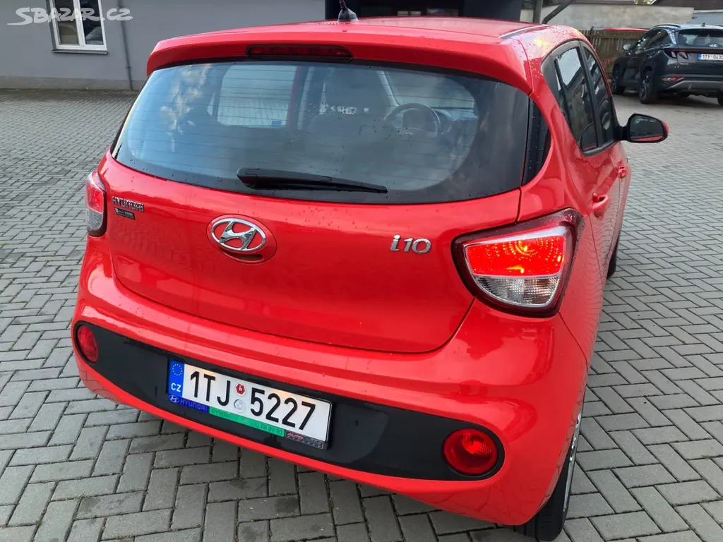 Hyundai i10, 1.0 FAMILY CLUB KLIMA 1.MAJ.ČR - fotka 4