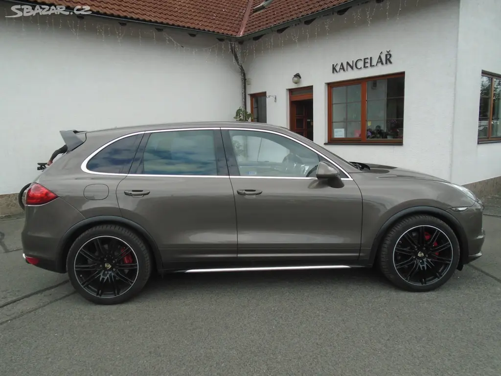 Porsche Cayenne S 4.8 V8 ČR - fotka 4