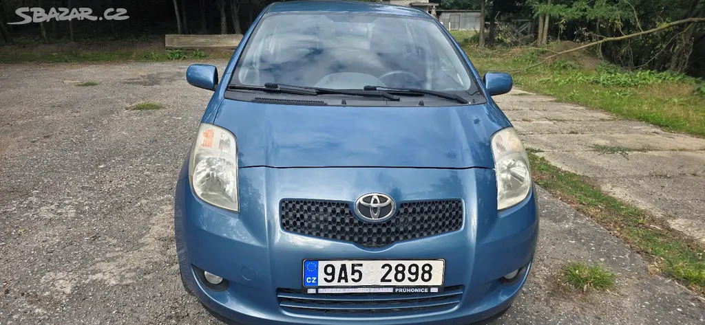 Toyota Yaris 1.3 64 kw 2008 Automat