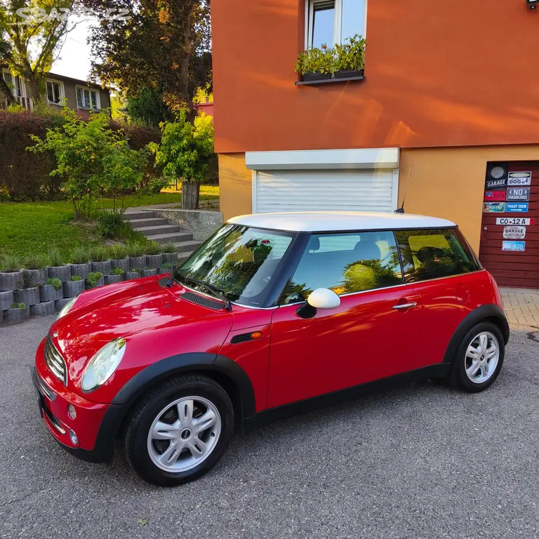 Mini One 1.6 benzín 66kw, 94000km - fotka 2