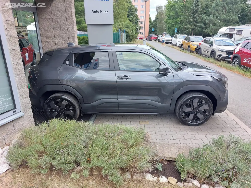 Suzuki e VITARA, Elegance AllGrip-e 61kW - fotka 5