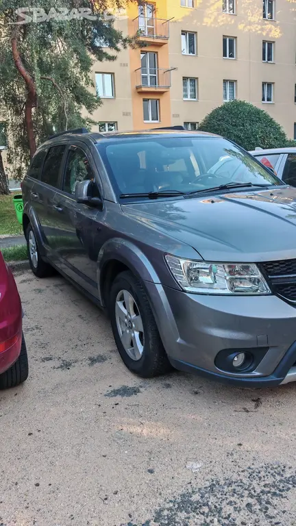 Fiat Freemont 125 kW | Manuál | Ucon 8.4 + Android