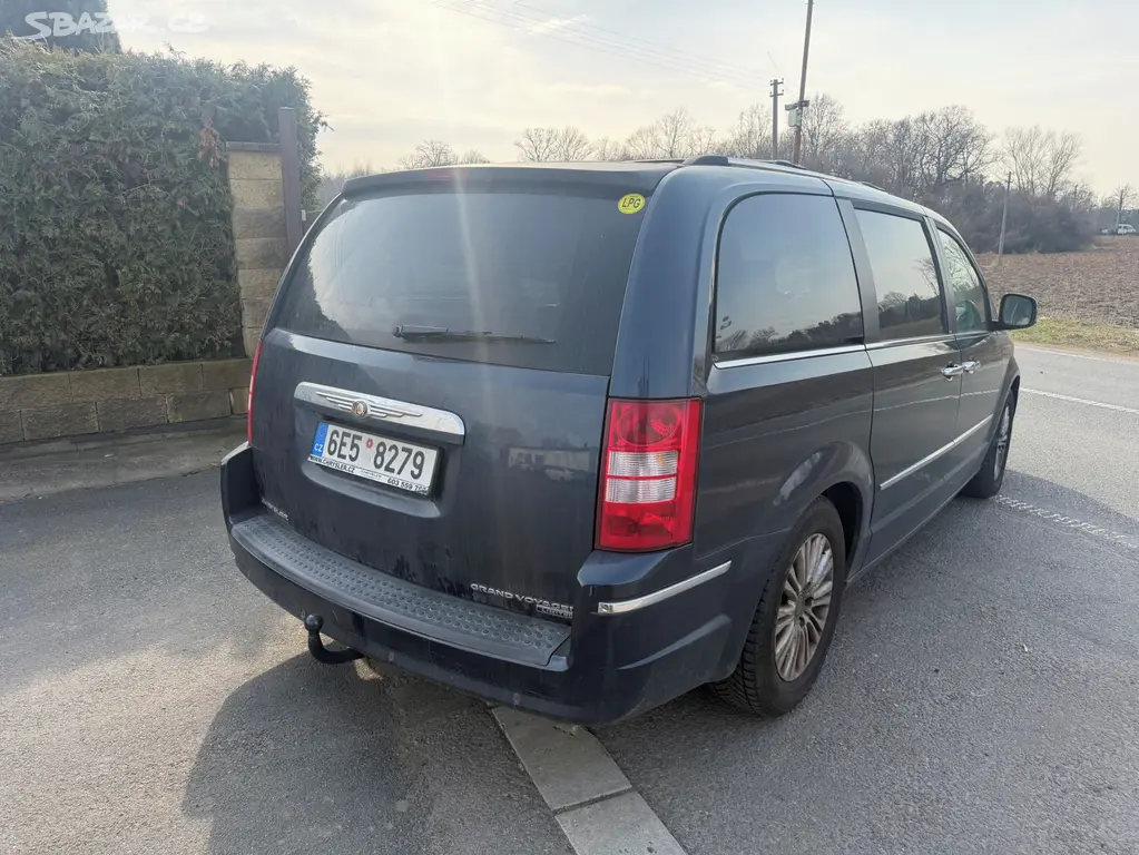 Chrysler Grand Voyager 3,8 V6 LPG Limited 2008 DPH - fotka 4