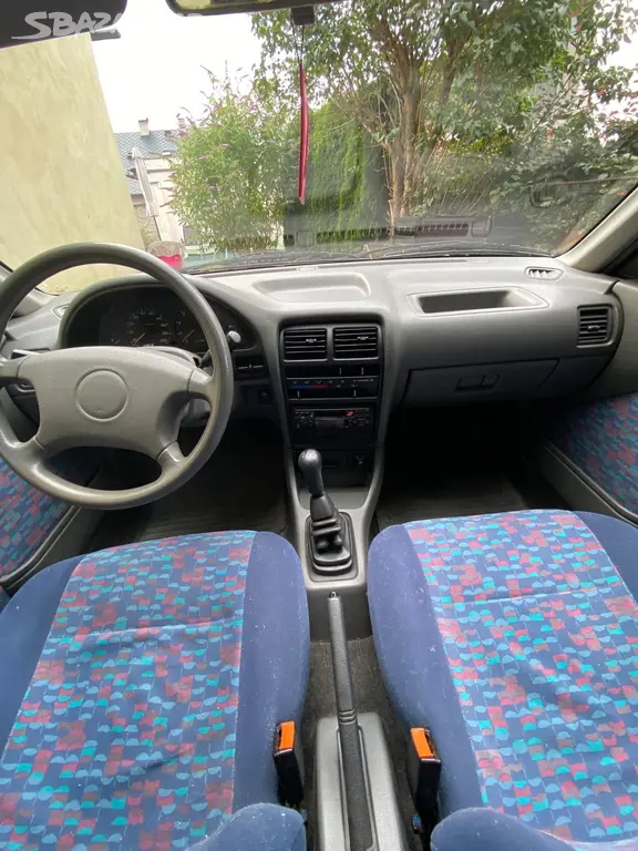 Suzuki Swift 1.0 GLXnízký nájezd,zaplacená ekodaň - fotka 5